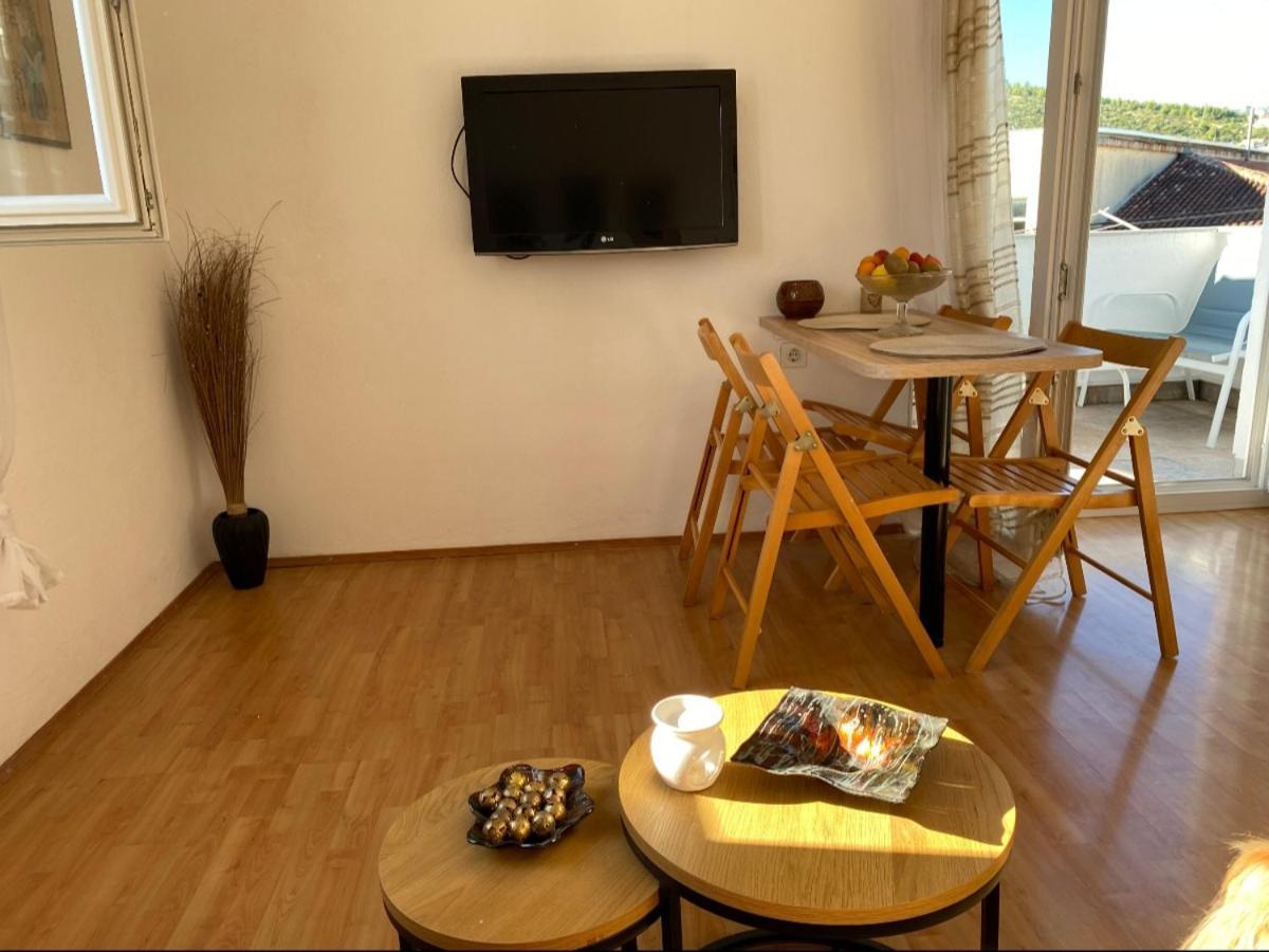 Apartment Remi, Penthouse With Balcony, Free Parking Marina Dış mekan fotoğraf